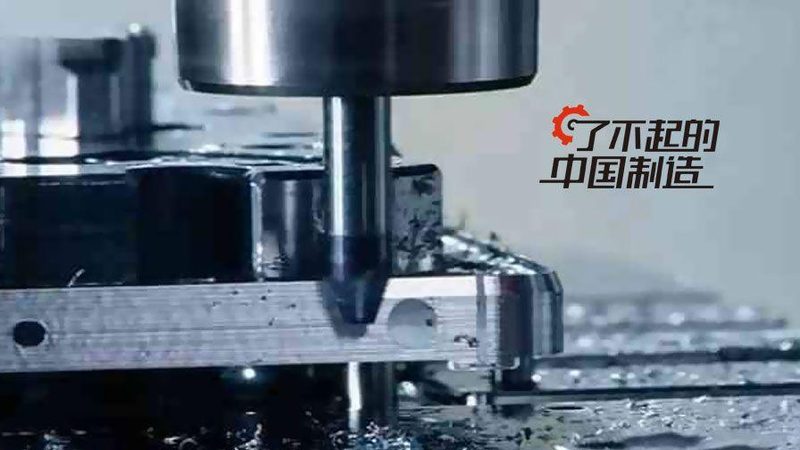 立式加工中心：如何挑选适合的型号与参数